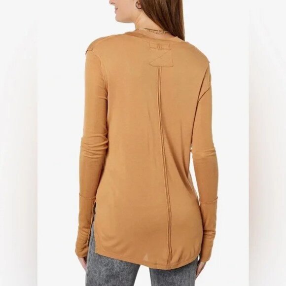 FREE PEOPLE Fresh and Clean Long Sleeve Tee Golden Nugget - Picture 4 of 7